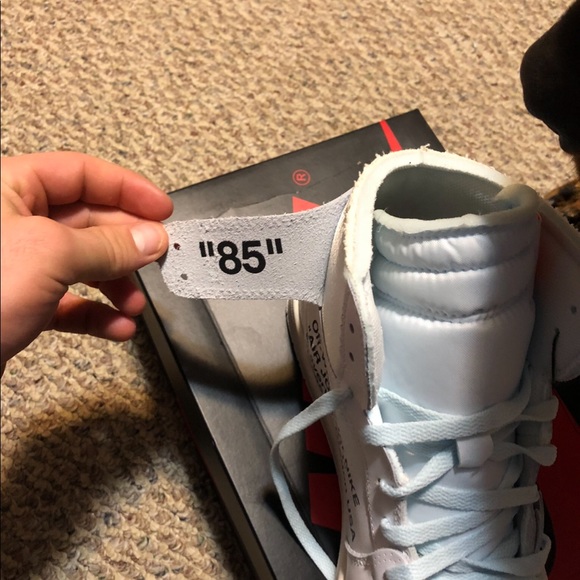 Jordan 1 off white - Picture 5 of 8